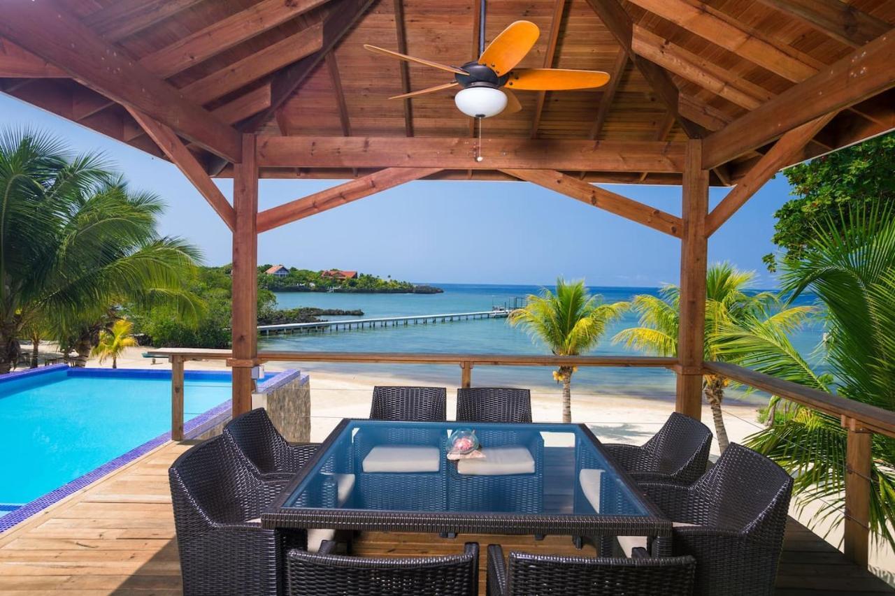 Vivaro Roatan Beachfront Villa West End Exterior photo