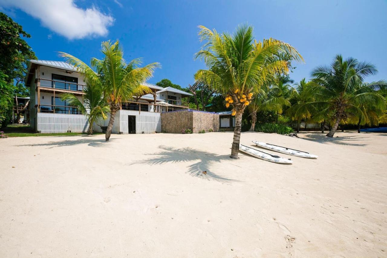 Vivaro Roatan Beachfront Villa West End Exterior photo